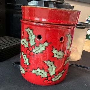Scentsy Merry Berry Wax Warmer